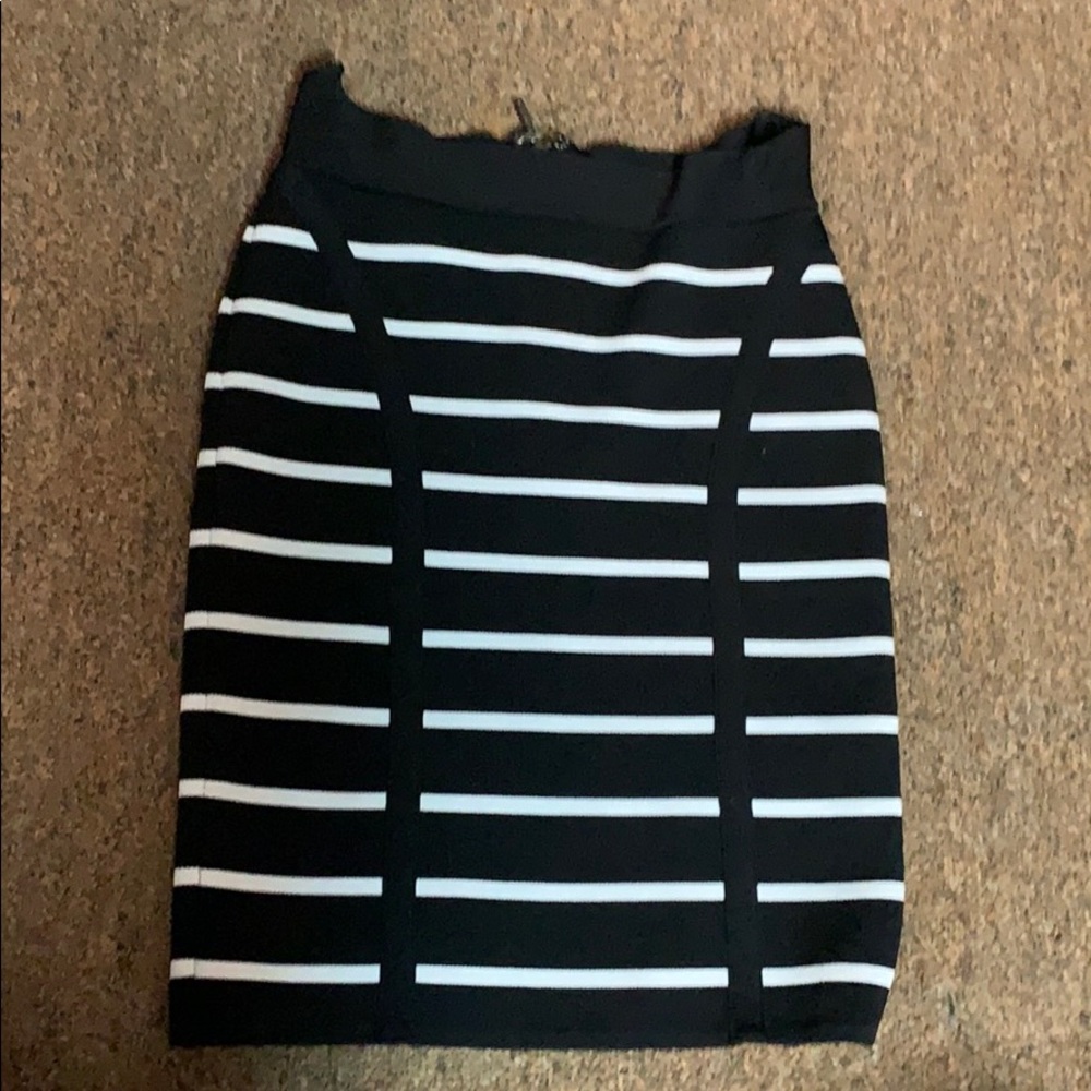 black and white pencil skirt